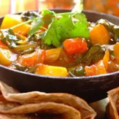 Żółta pasta curry do czego? Przepisy, które zaskoczą Twoje dania